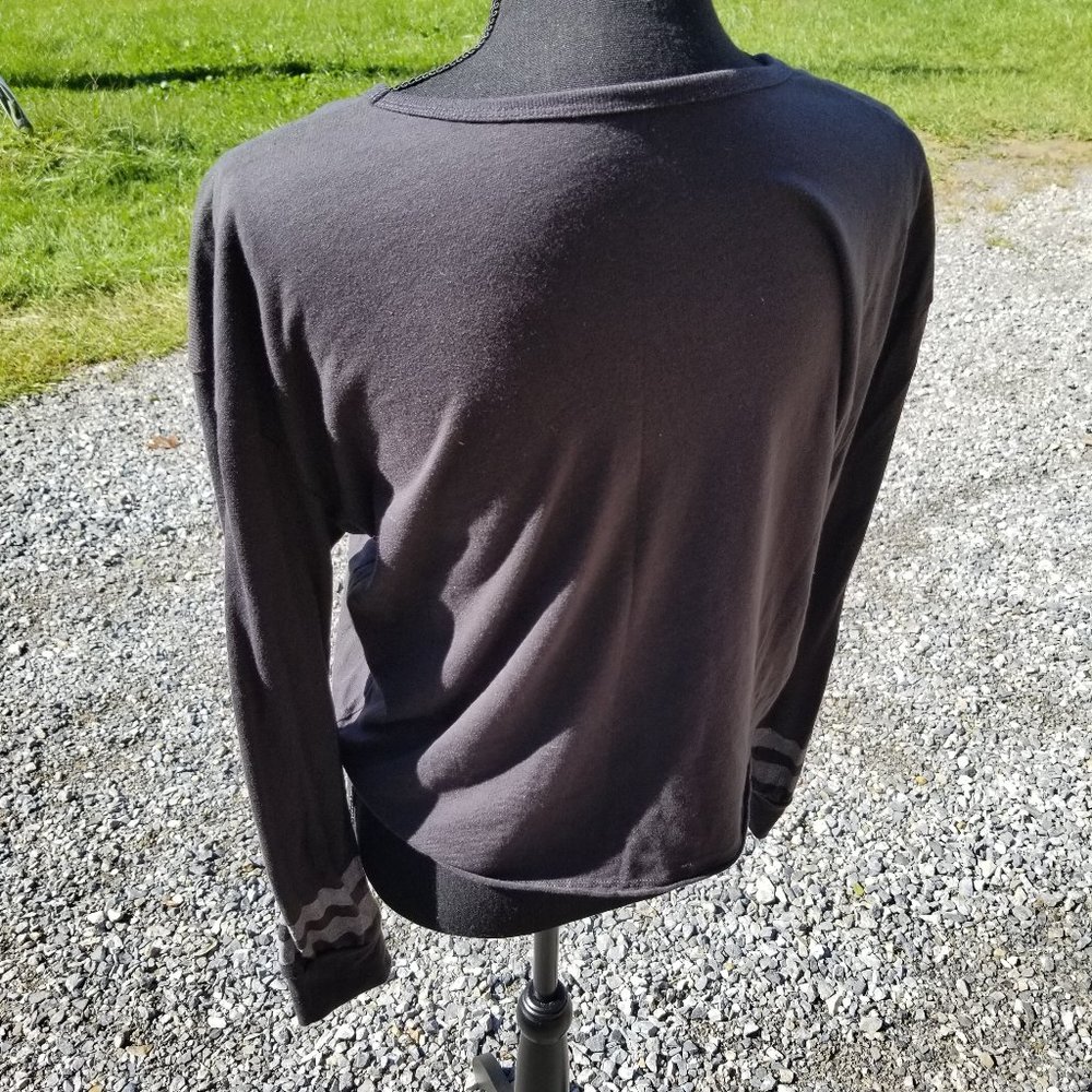 Luck of the Irish Crop top Long Sleeve Grey Large - Picture 6 of 11